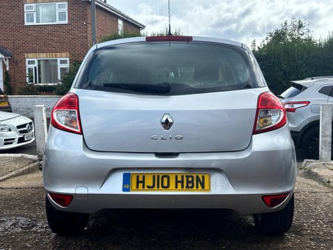 Renault Clio 1.2 TCe Dynamique Euro 4 5dr 4