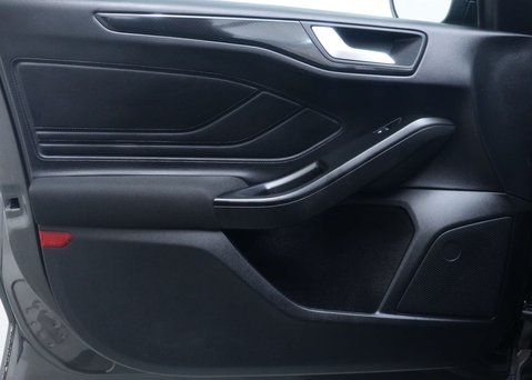 Ford Focus 1.0 Focus ST-Line MHEV Auto 5dr 43