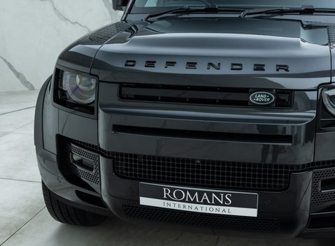 Land Rover Defender 110 D300 X-Dynamic HSE 26