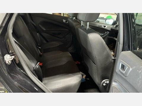 Ford Fiesta 1.0T EcoBoost Titanium Euro 5 (s/s) 5dr 6
