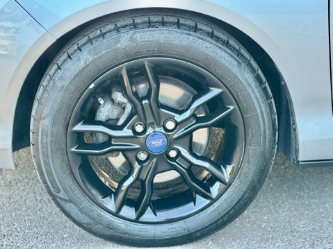 Ford B-Max 1.0 B-Max Zetec Silver Edition 5dr 70