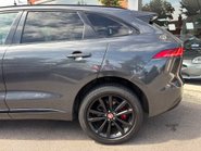 Jaguar F-Pace 3.0 D300 V6 S SUV 5dr Diesel Auto AWD Euro 6 (s/s) (300 ps) 6