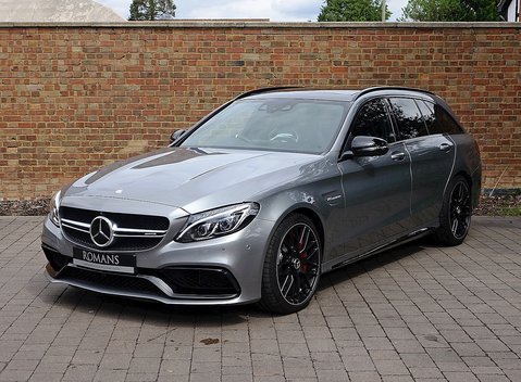 Mercedes-Benz C63 S Estate 28