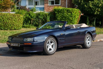 Aston Martin Virage Volante 1