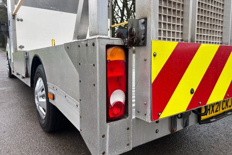 Peugeot Boxer 165ps BlueHDi 335 Drop & Go Low Floor Traffic Management - Toolbox 23