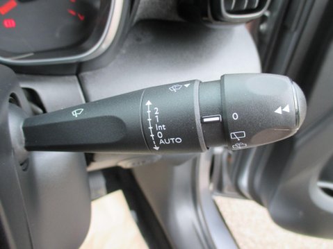 Citroen C3 Aircross 1.2 PureTech Shine Plus Euro 6 (s/s) 5dr 28