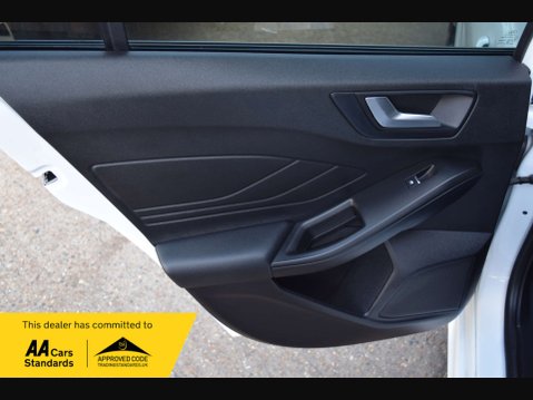 Ford Focus 1.0 Focus ST-Line X 5dr 34