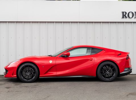 Ferrari 812 Superfast 2