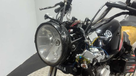 Yamaha YBR 125 2012 ONLY 14K PROJECT BIKE LEARNER SPARES OR REPAIR 125CC 25