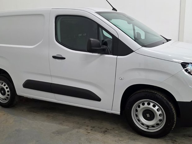 Fiat Doblo Doblo L1 1.5 MultiJet 100 H1 Van Plus 2