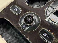 Bentley Bentayga 6.0 W12 SUV 5dr Petrol Auto 4WD Euro 6 (s/s) (608 ps) 52