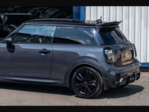 Mini Hatch 2.0 John Cooper Works 3dr 23