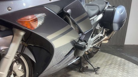 Yamaha FJR1300 2007 42K PANNIERS NEW MOT WARRANTY TOURER COMMUTER BIKE 39