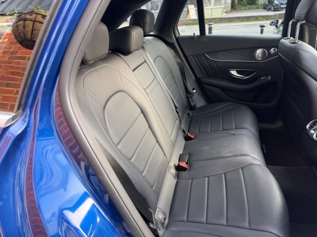 Mercedes-Benz GLC 3.0 GLC350d V6 AMG Line (Premium Plus) SUV 5dr Diesel G-Tronic 4MATIC 37