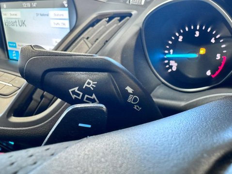 Ford Kuga 2.0 TDCi ST-Line Powershift Euro 6 5dr 29