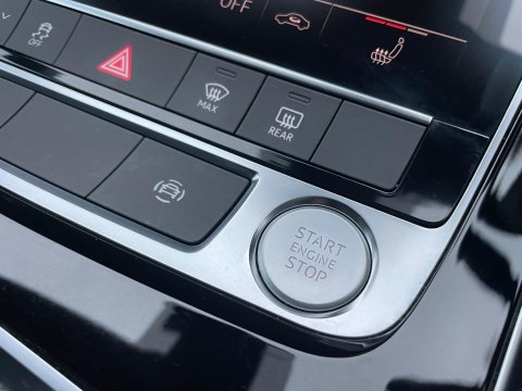Audi Q7 3.0 TFSIe V6 55 S line SUV 5dr Petrol Plug-in Hybrid Tiptronic quattro Euro 45