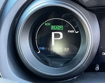 Toyota Yaris 1.5 Yaris Design HEV CVT 5dr 22