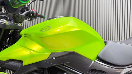 Benelli BN 2025 ONLY 4K IDEAL COMMUTER / LEARNER BIKE 125CC NAKED 34