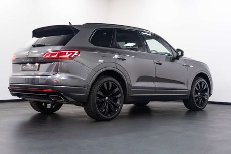 Volkswagen Touareg 3.0 Touareg V6 Black Edition TDI Auto 4WD 5dr 11