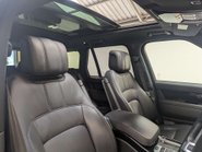 Land Rover Range Rover 3.0 Range Rover Vogue D MHEV Auto 4WD 5dr 30