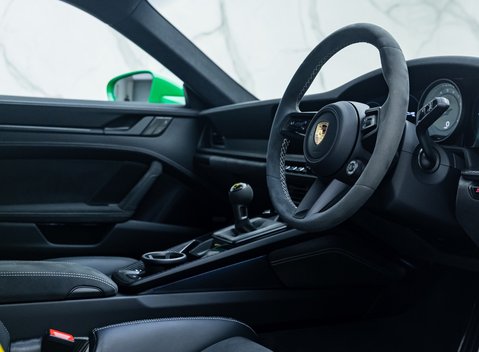 Porsche 911 GT3 (992) 11