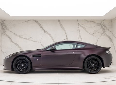 Aston Martin V12 Vantage S AMR 2