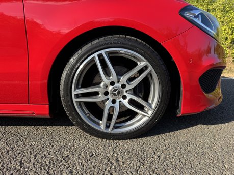 Mercedes-Benz B Class B 200D AMG Line Executive Auto Diesel PARKTRONIC/CAMERA/SAT NAV 34