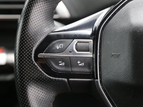 Peugeot 5008 1.2 PureTech GT Line Euro 6 (s/s) 5dr 11