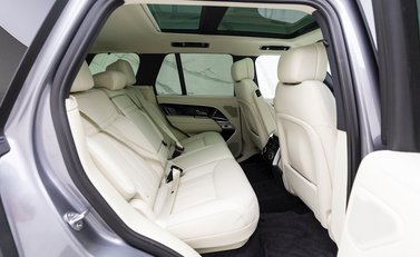 Land Rover Range Rover P400 HSE 14