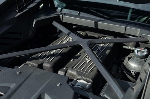 Lamborghini Huracan 5.2 V10 LP 640-4 EVO LDF 4WD Euro 6 (s/s) 2dr 48