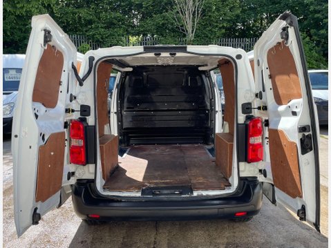 Vauxhall Vivaro 1.5 Turbo D 2700 Dynamic Panel Van 6dr Diesel Manual L1 H1 Euro 6 (s/s) (10 12