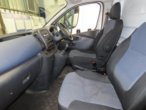 Vauxhall Vivaro 1.6 CDTi 2900 BiTurbo ecoTEC L2 H2 Euro 6 (s/s) 5dr 5
