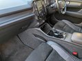 Volvo XC40 2.0 D4 R-Design Auto AWD Euro 6 (s/s) 5dr 29