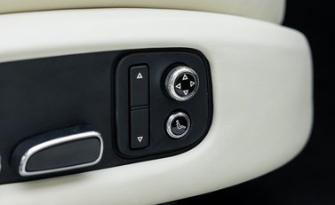 Bentley Mulsanne V8 SPEED 17