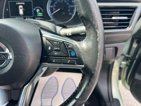Nissan LEAF 40kWh Tekna Auto 5dr 23