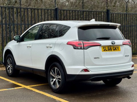 Toyota Rav4 2.0 RAV4 Active D-4D 4x2 5dr 37