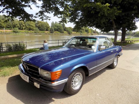 Mercedes-Benz SL Series 380 SL 12
