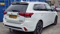Mitsubishi Outlander 2.0h 12kWh GX5h SUV 5dr Petrol Plug-in Hybrid CVT 4WD Euro 6 (s/s) (200 ps) 14