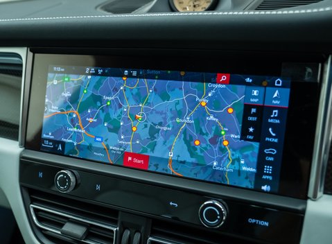 Porsche Macan GTS 24