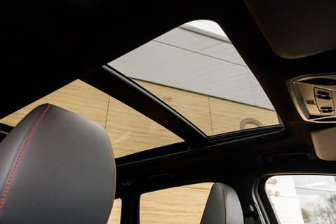 Ford Kuga ST-LINE EDITION TDCI 32