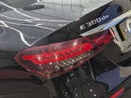 Mercedes-Benz E Class 2.0 E 300 AMG Line de Auto 4dr 41