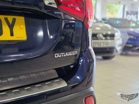 Mitsubishi Outlander 2.2 DI-D 4 Auto 4WD Euro 6 5dr 20