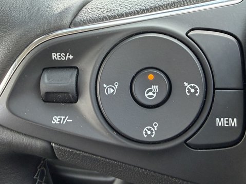 Vauxhall Crossland 1.2 Turbo Ultimate 5dr 29