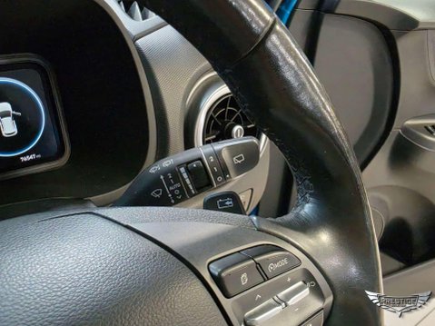 Hyundai KONA 64kWh Premium Auto 5dr (10.5kW Charger) 63