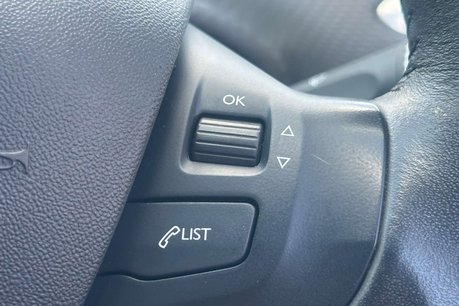 Peugeot 208 1.2 PureTech Signature Hatchback 5dr Petrol Manual Euro 6 (s/s) (82 ps) 26