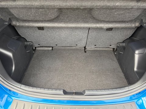 Toyota Yaris 1.33 VVT-I ICON 6