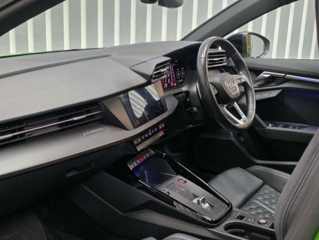 Audi RS3 2.5 TFSI Vorsprung Saloon 4dr Petrol S Tronic quattro Euro 6 (s/s) (400 ps) 4