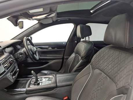 BMW 7 Series 4.4 750i M Sport xDrive Auto 4WD 4dr 33
