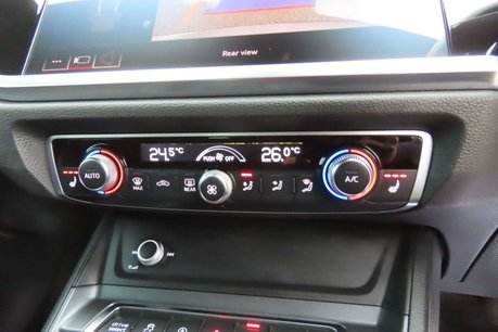 Audi Q3 1.5 TFSI CoD 35 S line Sportback S Tronic Euro 6 (s/s) 5dr 12