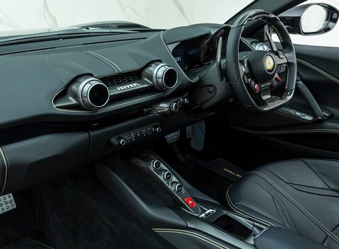 Ferrari 812 Superfast 13